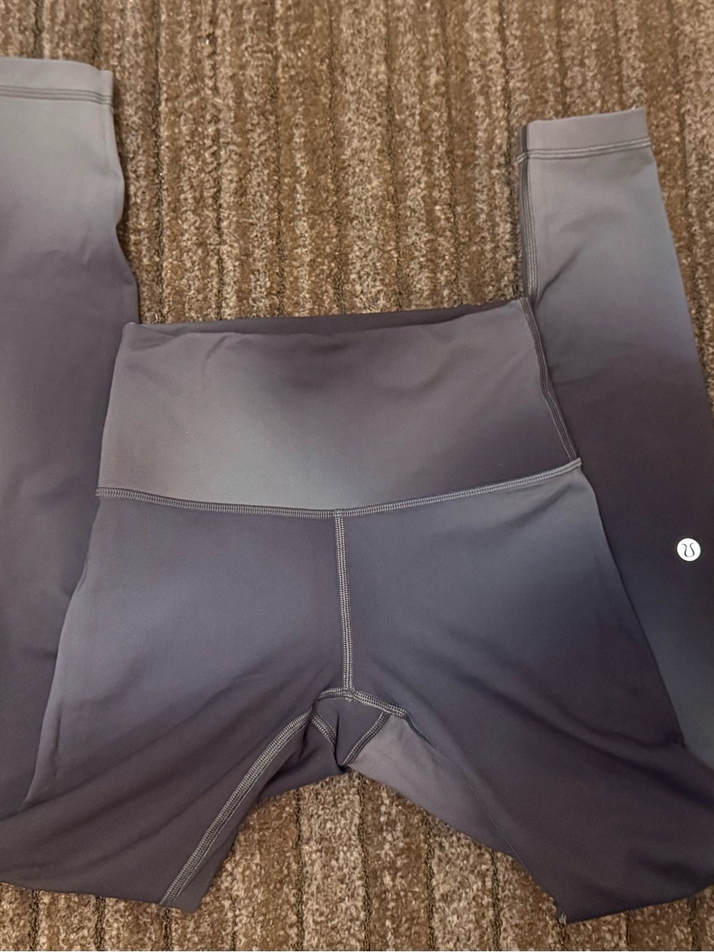lululemon athletica blue and black ombre activewear